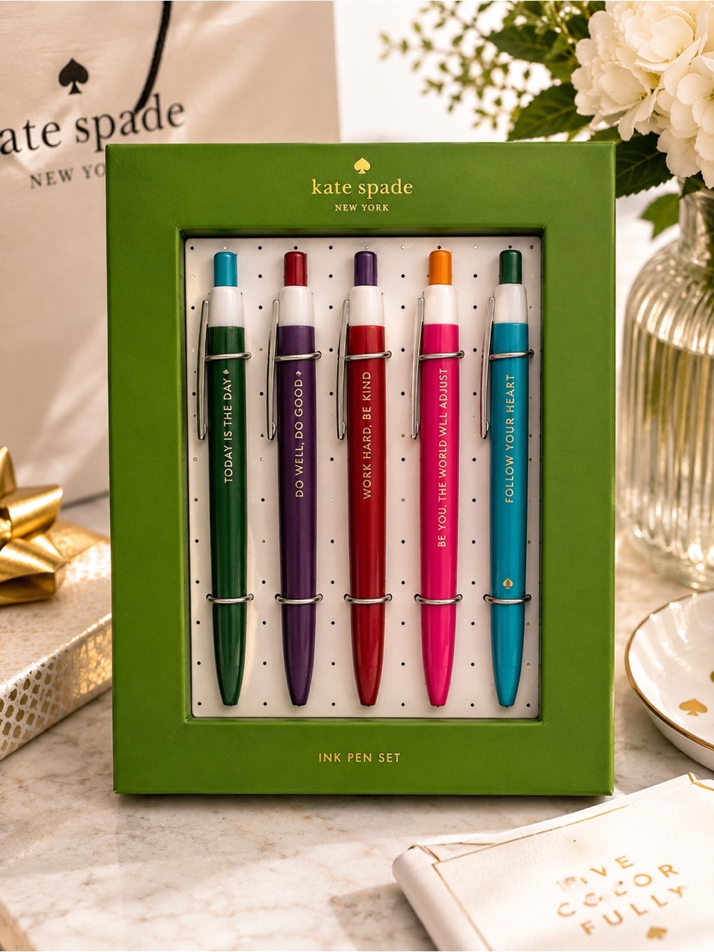 NIB Kate Spade New York 5-Piece Retractable Ink Pen Set Multicolor